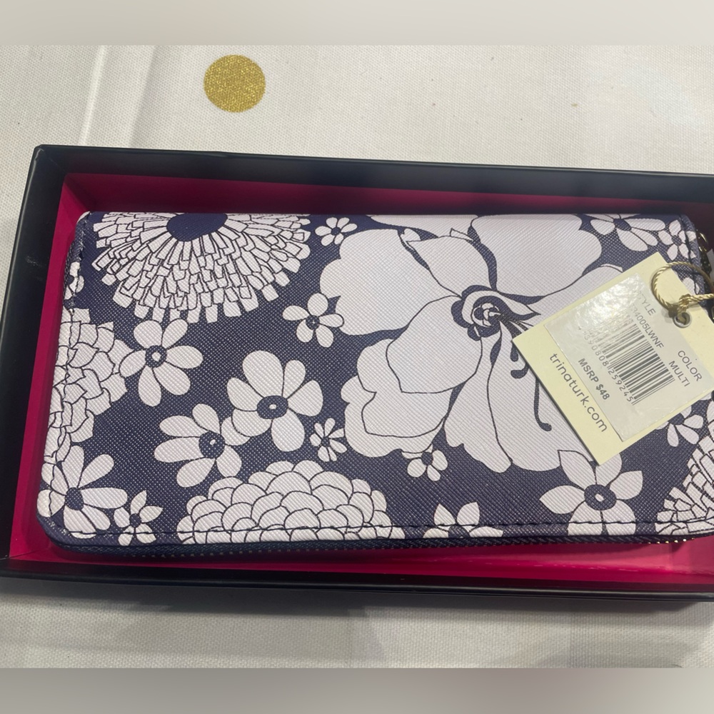 Trina Turk Wallet Clutch Zip Around Designer Geometric Print NWT